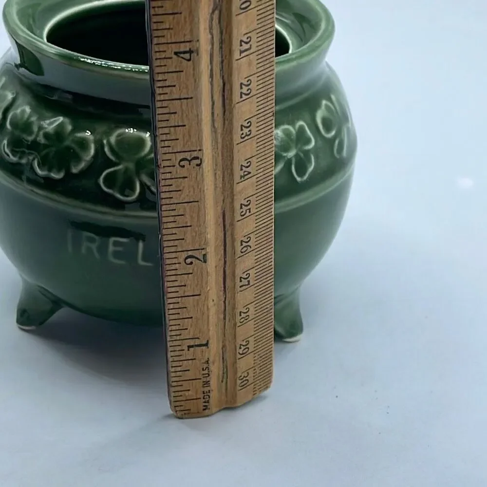 SylvaC Cauldron-shaped Ireland sugar bowl shamrocks pixie